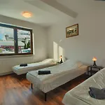 Pod Skocznia 빌라 *