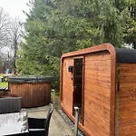 Pod Skocznia 빌라 *