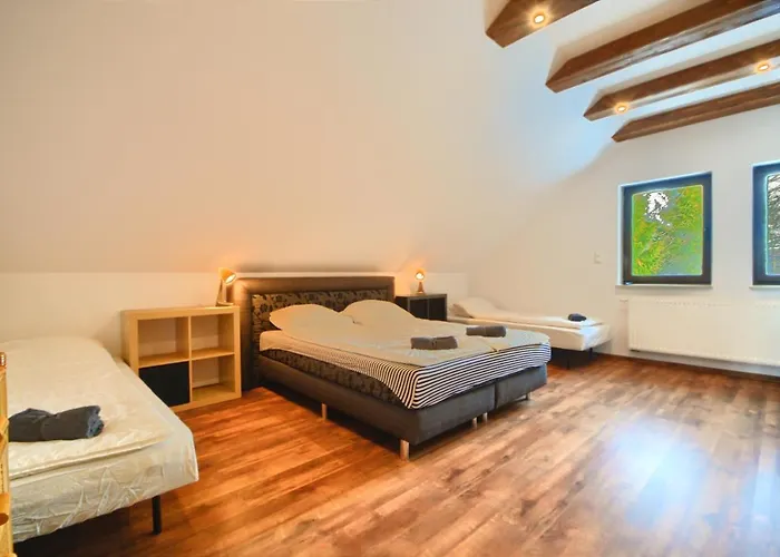 Pod Skocznia Villa *